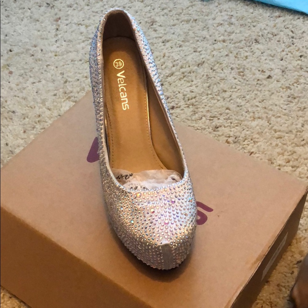Velcans high heels with Rhine stones. Size 8
